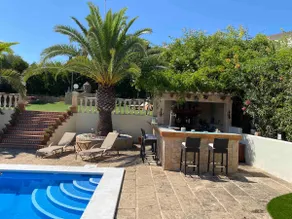 5-Bed Villa, with superb private pool, bar & bbq - Image 4