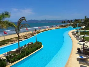 Beachfront apartment - Image 5