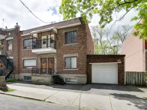 Free private parking, Cozy 1BR, 1 min from subway - Image 4