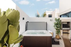 Villa Palmera: Jacuzzi and heated pool - Image 4