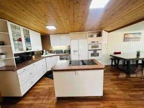 4 BDRM | Sleeps 8 | Private Yard + Firepit - Image 3