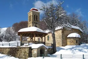 Mountain House, near Florina - Image 4