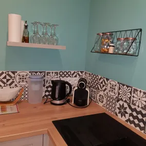 Recent independent accommodation with large terrace - Image 2