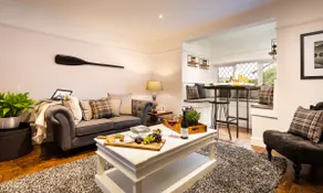 NEW - Lexington House - 5 Star - Stylish Barn Conversion - Image 2