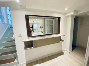Cozy & Bright Private Suite in Trinity Bellwoods - Image 5