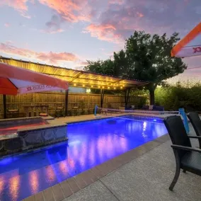 Tobin Hill Oasis - 3BD, 2BH: pool, sitting jet tub - Image 5