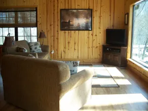White River ”Get Away” Cabin # 1 - Norfork, AR - Image 4
