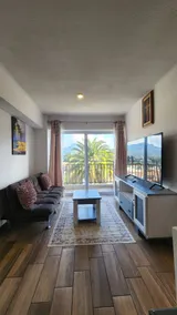 Comfortable and cozy, everything nearby, with parking - Image 2