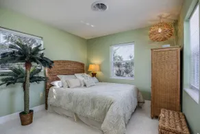 Castaway Cottage paradise at the beach! - Image 3