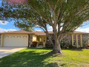 Swimming, Boating, Fishing on Gulf & Heated pool - Image 2