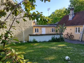 Perfect for 6-7 people, bicycles are free - Image 2