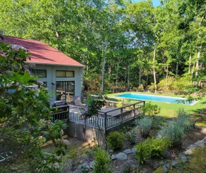Stylish house, hot tub year round - Image 3