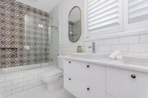 10 OCEAN DRIVE - Port Fairy, VIC - Image 2