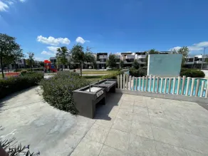 Luxury home 18 minutes from the airport - Image 4