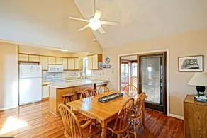 Lewes Beach Retreat**2 Minute Walk to Bay! - Image 3