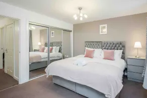 Stunning 3BR house in Basildon - Image 3