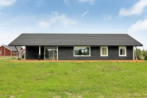 Beautiful newer cottage of 132 m2 near Marielyst - Image 3