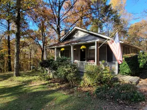 The Cottage at The Manor at Becks Lake - Image 5