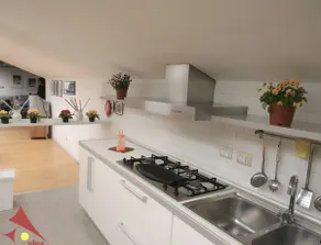 CASAVELLINO: il tuo spazio moderno in centro - Image 3