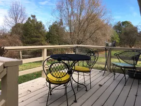 The Cottage at Oakwood. Pet Friendly. Self Check - Image 4