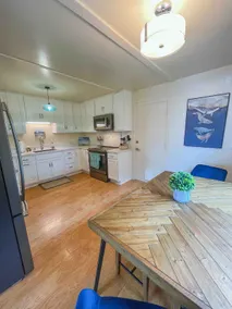 Ocean Front Cottage w/Hot tub - Image 2