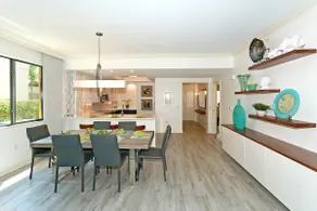 Luxury Residence 3BR near 5th Ave & Beach - Image 2