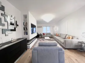 Luxury 4 Bedroom House @Oxley Park 5mins from CMK - Image 5