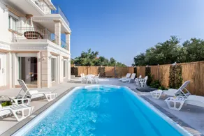 Private Villa 250 m² Stratos Palace - Image 2