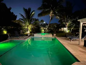 TRANQUIL PALM BEACH 5BR/4BA HOME - PRIVATE POOL - HOT TUB - HOME THEATER - Image 3