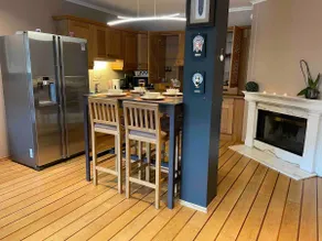Lovely condo with fireplace & parking@city center - Image 5
