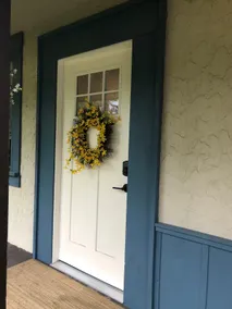 Sweet Cottage Suite, Decorated in Farmhouse style - Image 2
