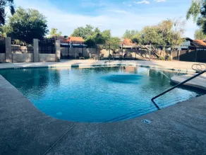 15min 2 Old Twn,Hot Tub,Pool,FirePit,Pool Tbl,K9ok - Image 2