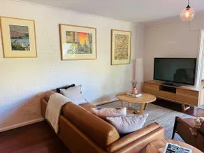 Peaceful 2BR Courtyard Apartment, 2 min to CBD - Image 5