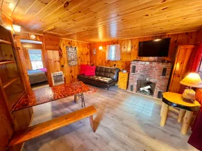 Rustic Lake View Cabin in Heart of Adirondacks - Image 4
