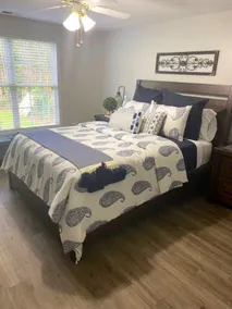 “Peaceful Retreat” 2 BR/ 1 Bath Bungalow. Sleeps 6 - Image 3