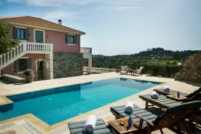 Villa Athinais - Relax en la naturaleza, piscina privada, barbacoa - Image 3