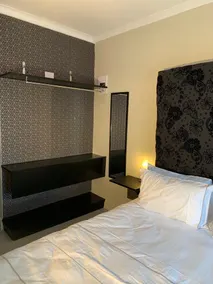 Sengangata Guesthouse - Image 2