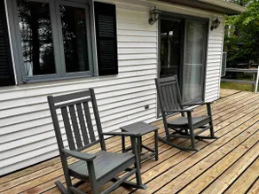 Raccoon Cove Waterfront Hideaway - Image 3