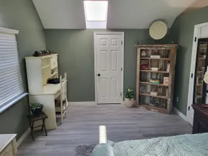 Renovated 1 bedroom guesthouse - Image 2