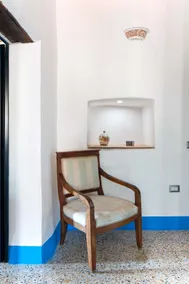 Attractive antique residence located in the inner - Image 2