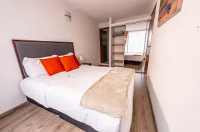 ⭐ Best Location - 2 Bed + 2 Bath Private Apartment + WIFI - Image 5