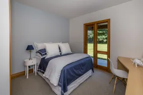 BOND ESTATE LUXURY ACCOMMODATION - Image 5