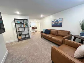 2 Bedrooms, Kitchen & Laundry: Perfect Location! - Image 3
