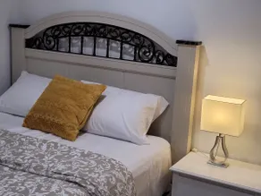 Luxury one bedroom in a modern basement - Image 4