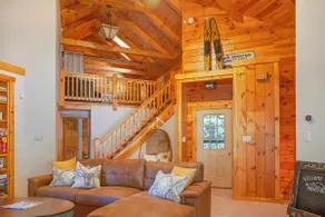 Tranquil, Boho Cabin Retreat overlooking Lake - Image 5