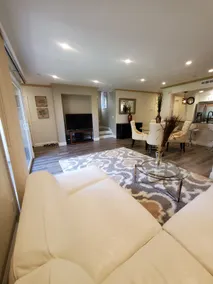 3 Story Townhouse - 2 bed - 2.5 bath - garage - Image 3