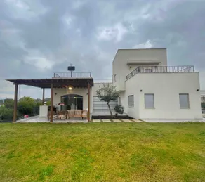 Perlstein Villa - Image 5