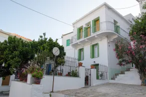 THELGITRO, a Traditional House Located in the Heart of Skopelos Town - Image 5