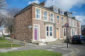 Beautiful apartment on outskirts of city centre - Image 4