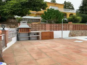 Grande maison entièrement équipée avec barbecue, jardin et terrasse | Vue montagne | Avec animaux admis - Image 4